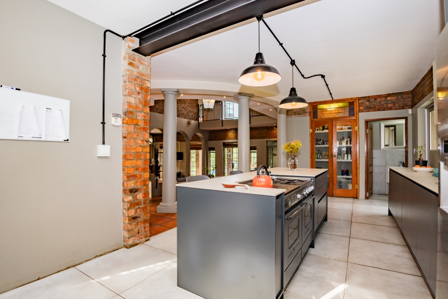 6 Bedroom Property for Sale in Vierlanden Western Cape